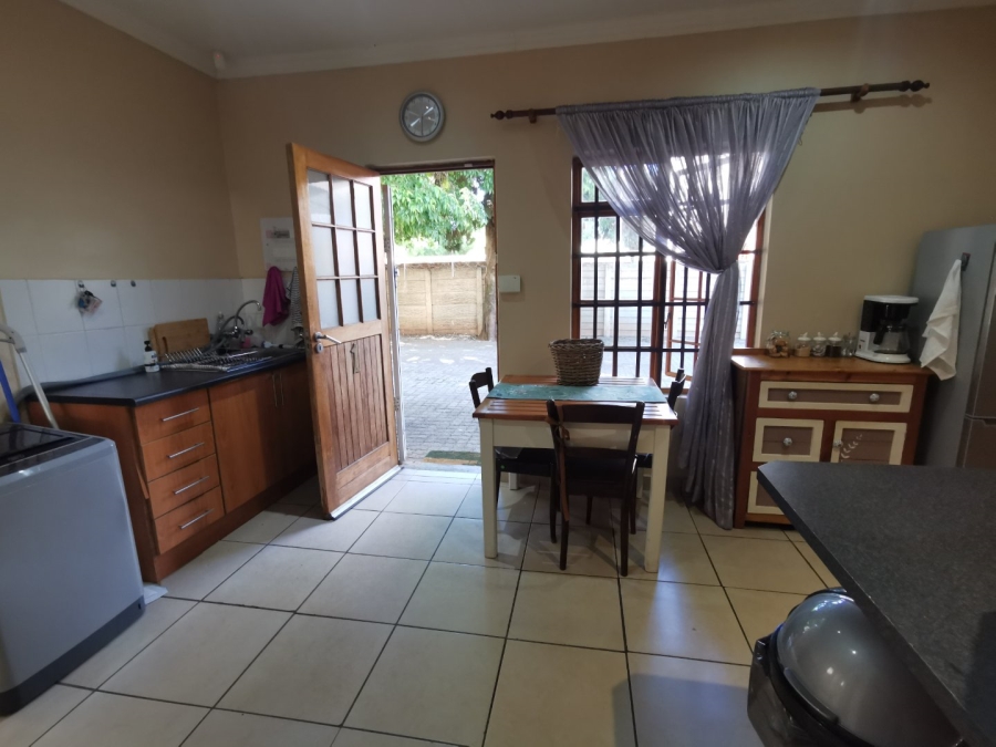 To Let 2 Bedroom Property for Rent in Die Bult North West